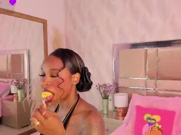 brunettklaryss on Chaturbate