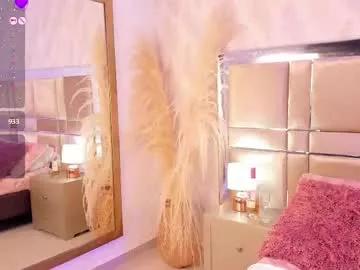 brunettklaryss on Chaturbate