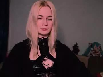 carinfox on Chaturbate