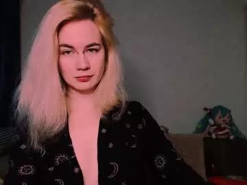 carinfox on Chaturbate