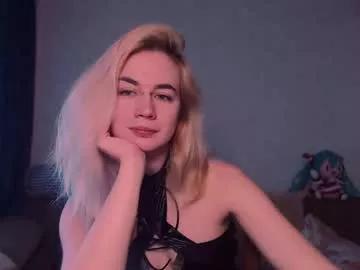 carinfox on Chaturbate