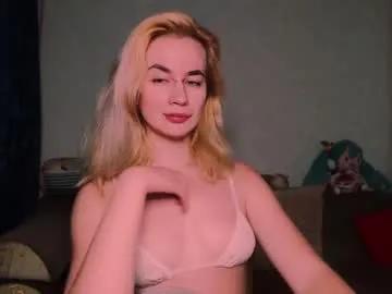 carinfox on Chaturbate