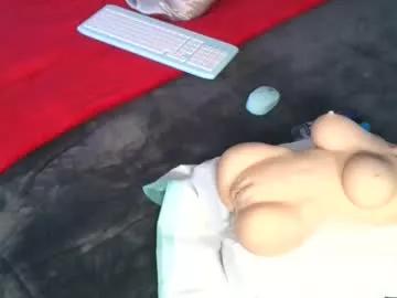 carolinayungin96 on Chaturbate