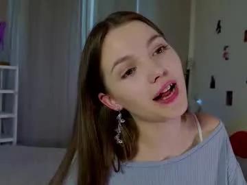 charming_bliss on Chaturbate