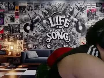 chinoroz on Chaturbate