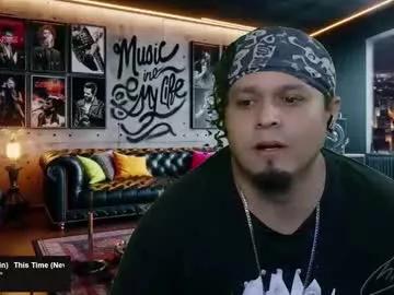 chinoroz on Chaturbate