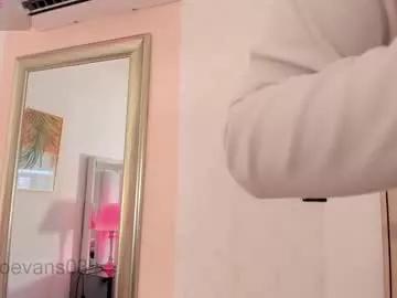 chloe__evans_ on Chaturbate