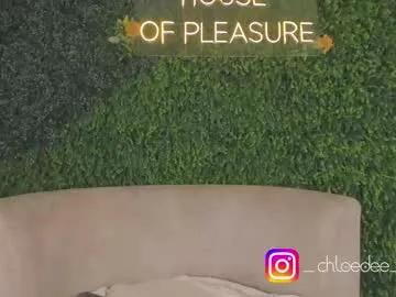 chloe_dee_ on Chaturbate