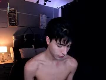 chrristopher77 on Chaturbate