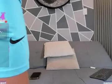 confi17_latin on Chaturbate