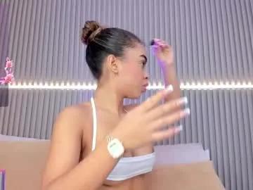 coralineross_ on Chaturbate