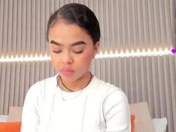 coralineross_ on Chaturbate
