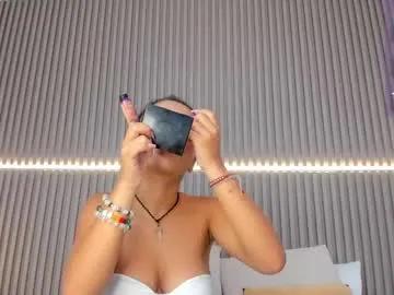 coralineross_ on Chaturbate
