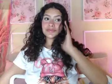 curlydani on Chaturbate