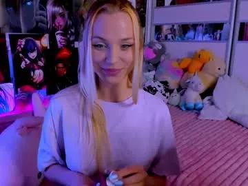cuttie_ponyy on Chaturbate