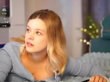 dianaholiday on Chaturbate