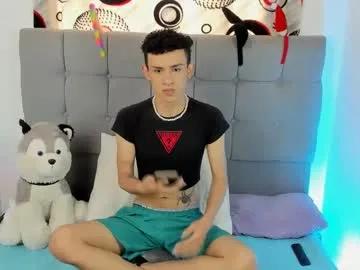 dream_team4 on Chaturbate