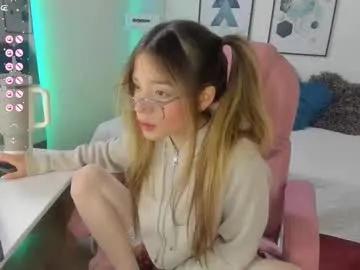 dulce_powl on Chaturbate