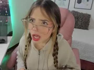 dulce_powl on Chaturbate