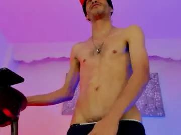 elias_sn0w — Show Cum!! Hot and accommodating guy, Play with me [329 tokens left] #daddy #young #bigdick #gay #muscle