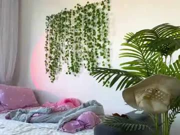 elli_harmon on Chaturbate