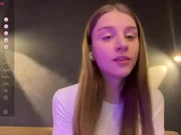 evie_may on Chaturbate