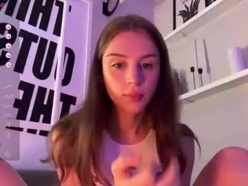 evie_may on Chaturbate