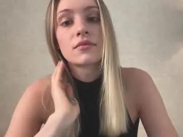 fflloowweerr — Welcome to my room...Domi is on /pvt open - Multi Goal: suck big dildo topless [679 tokens left] #slim #feet #pvt #new #shy