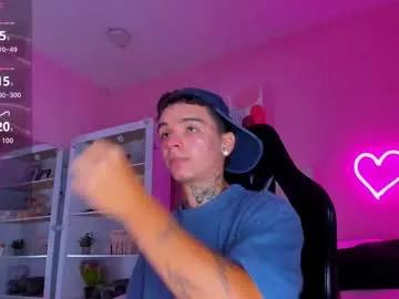 ian_castillo_ on Chaturbate