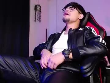 isaac_saenz on Chaturbate 