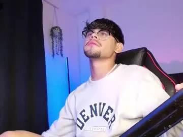 isaac_saenz on Chaturbate 