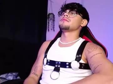 isaac_saenz on Chaturbate 