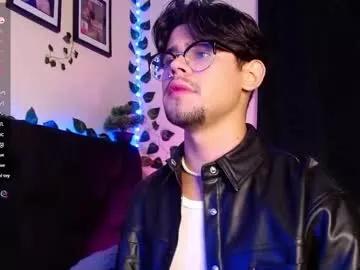 isaac_saenz on Chaturbate 