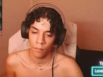 isidroglasc on Chaturbate 