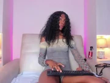 joyceblake on Chaturbate