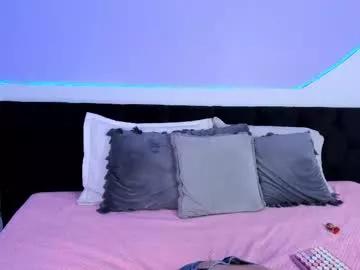 julieta_cortes__ on Chaturbate