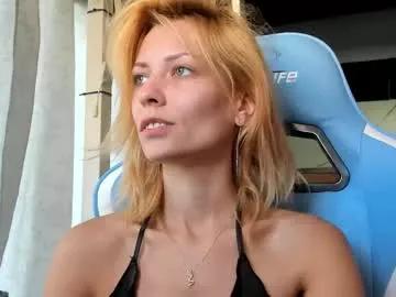 karoline121 on Chaturbate