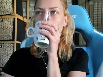 karoline121 on Chaturbate