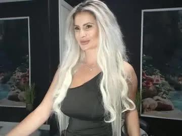 laras_moans on Chaturbate