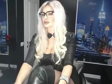 laras_moans on Chaturbate