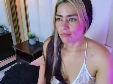 lia_jonesss — GOAL: Oil boobs massage [28 tokens remaining] Come and have fun darling #c2c #feet #daddy #braces #bigass