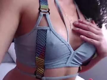 lia_tinez on Chaturbate