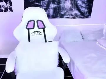 lily_weep on Chaturbate