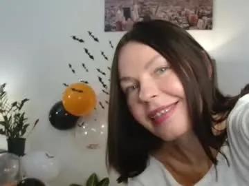 little_nicole_ on Chaturbate