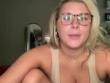livvymack on Chaturbate