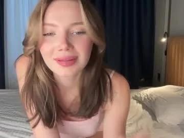 love_machine_ on Chaturbate