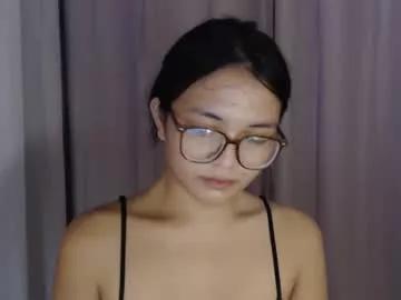 lovely_laura09 on Chaturbate