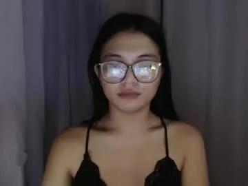 lovely_laura09 on Chaturbate