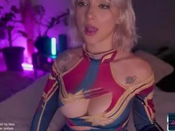 lucyallenx on Chaturbate