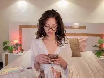 lyahaven on Chaturbate